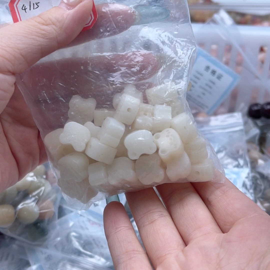 白玉菩提吊坠a锅底13mm/10颗小熊牌