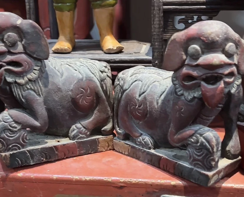 老木雕小狮子一对