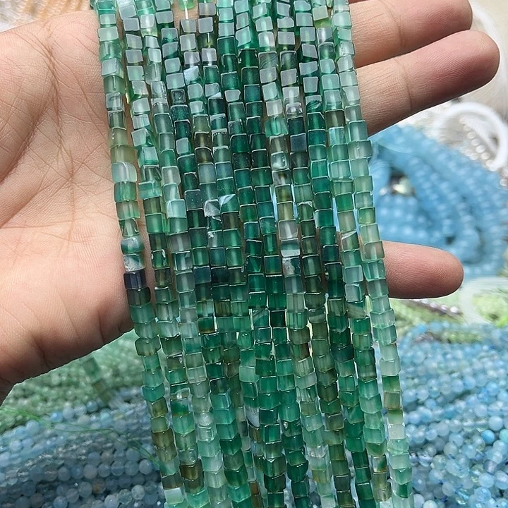 玛瑙/玉髓未镶嵌珠宝半成品一条4mm左右绿玛瑙方糖