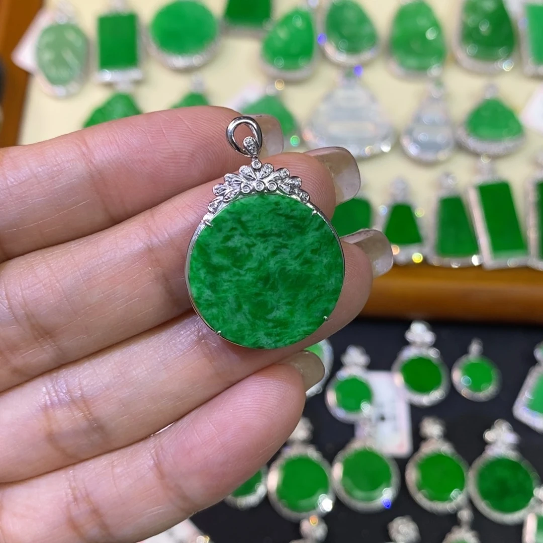 翡翠吊坠(不含链)18K金镶嵌吊坠