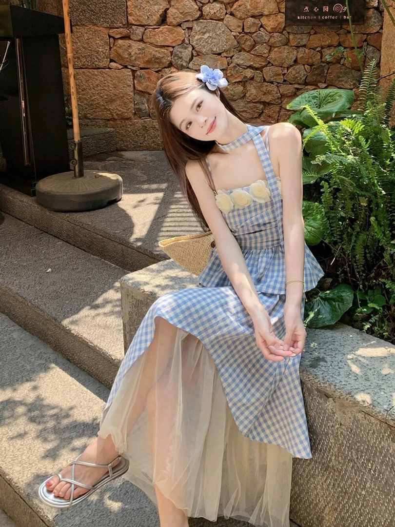 韩系少女格子吊带背心+格子拼接纱半身裙套装(配领带)