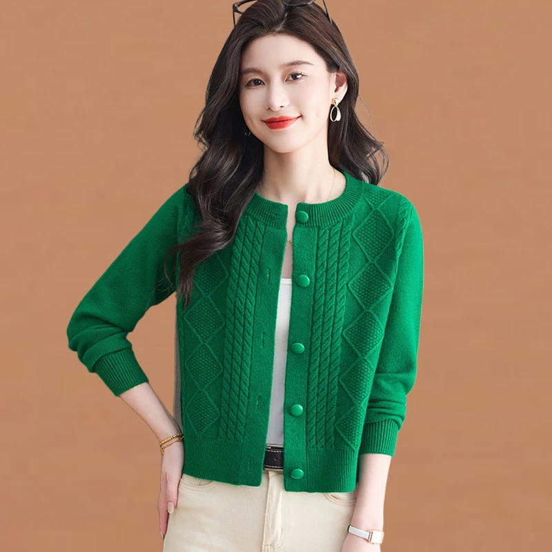 高腰毛衣开衫女短款春秋新款上衣圆领小个子宽松针织配裙子小外套