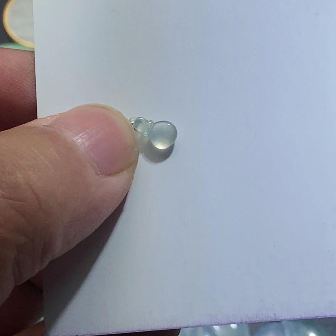 翡翠颈饰未镶嵌天然