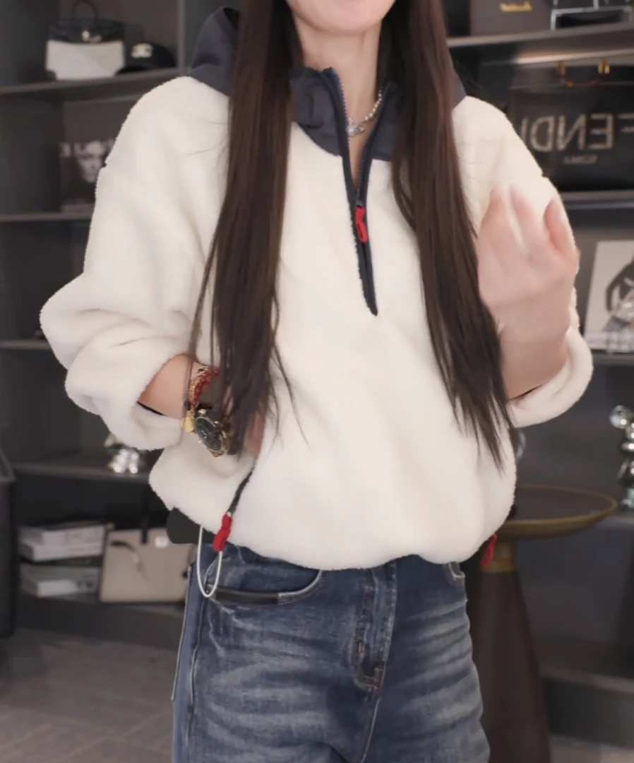 时尚洋气长袖连帽卫衣女2025冬季新款加厚百搭休闲保暖白色外套