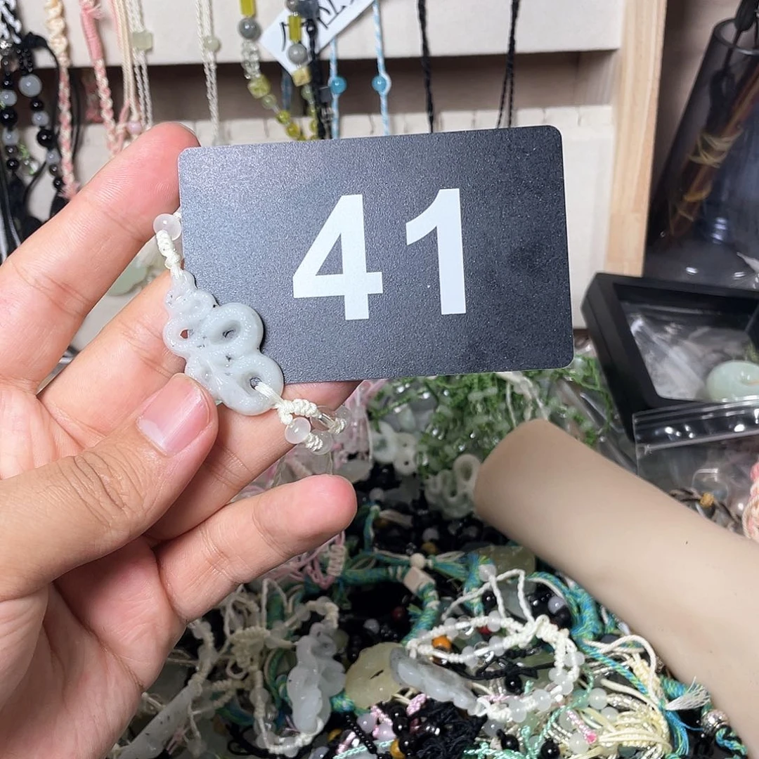 蛇纹石玉颈饰合金寂**欢