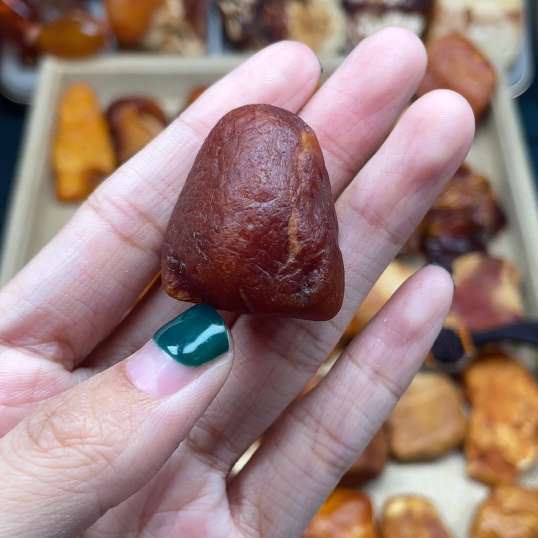 琥珀未镶嵌珠宝奇石