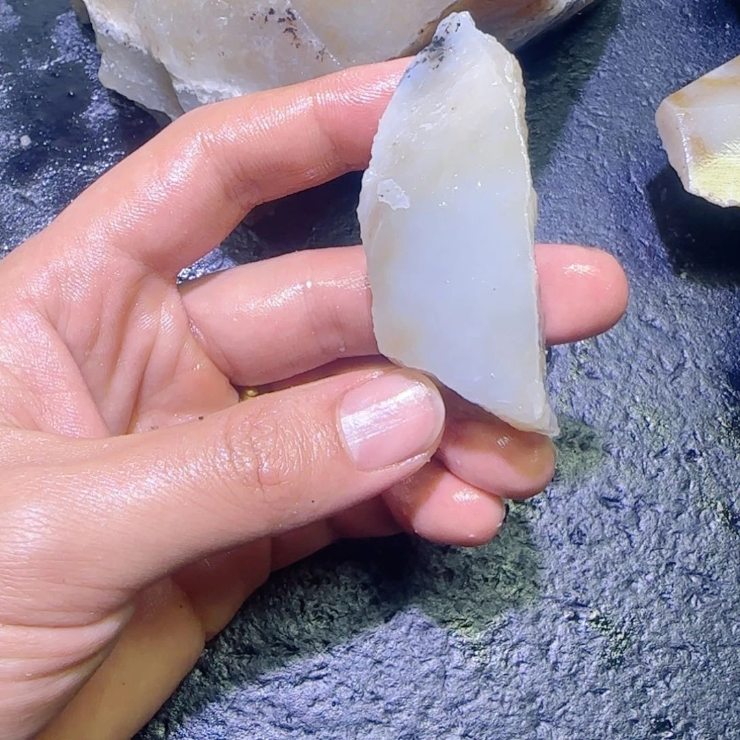 和田玉未镶嵌珠宝半成品