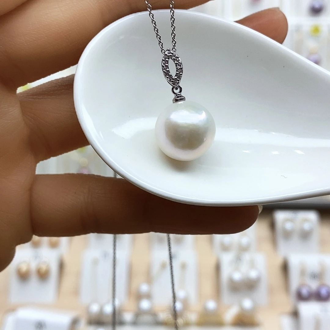 淡水珍珠颈饰合金