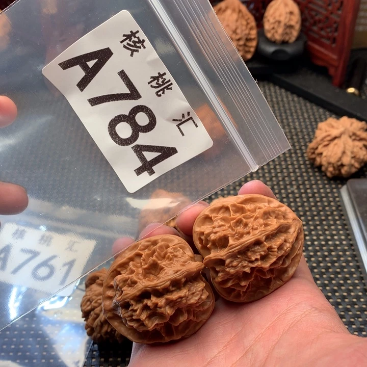 吊坠文玩核桃龙骨