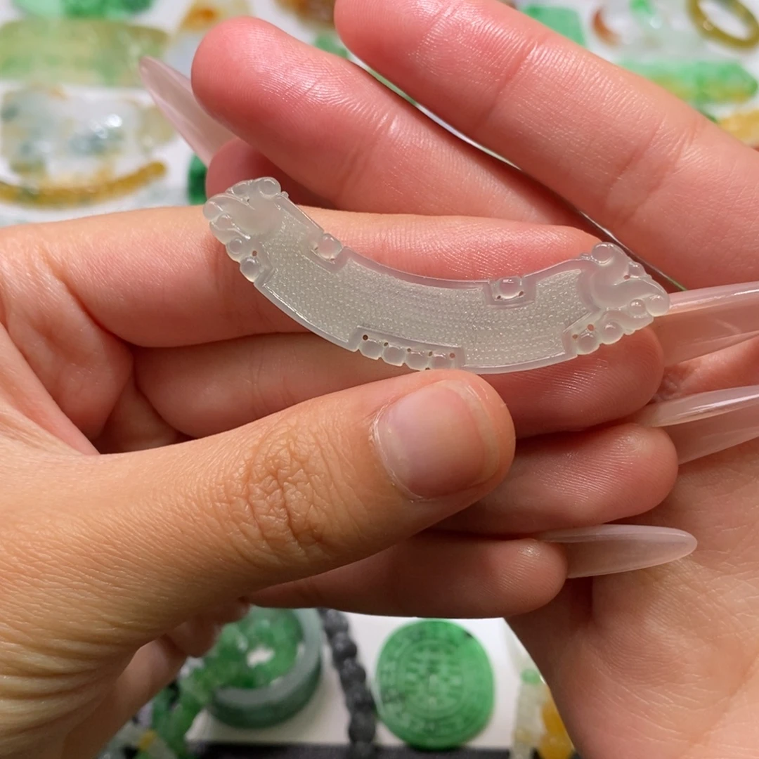 定制翡翠未镶嵌吊坠