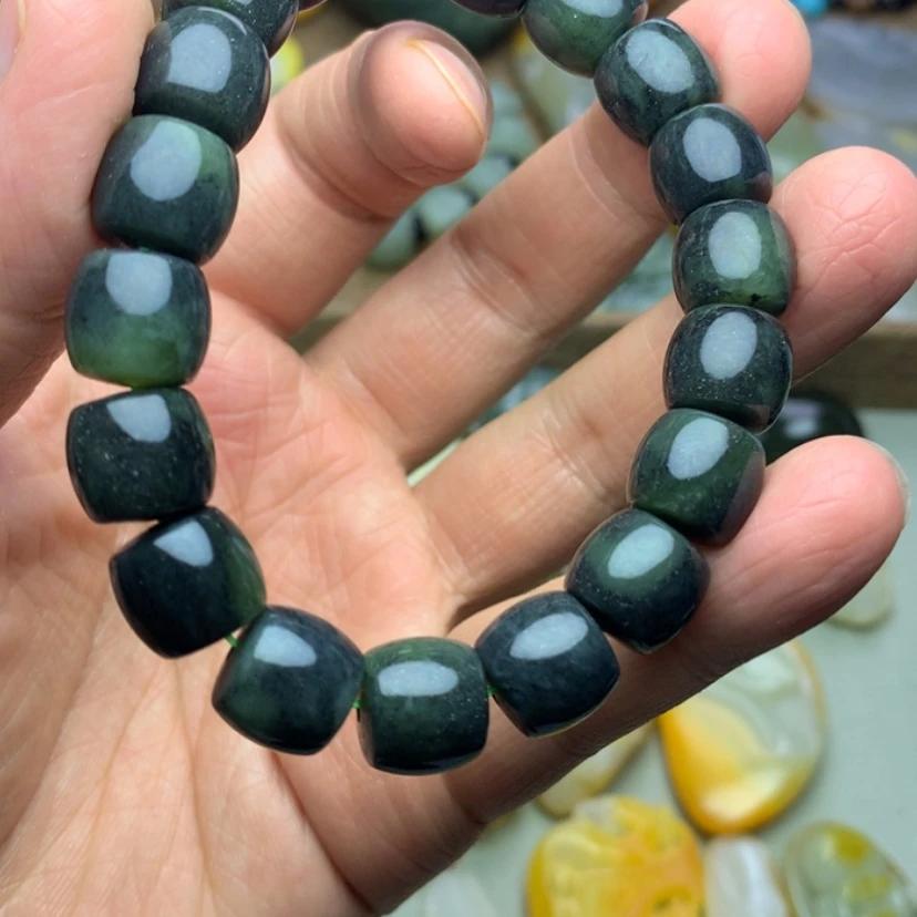 【闪购商品】颈饰未镶嵌和田玉