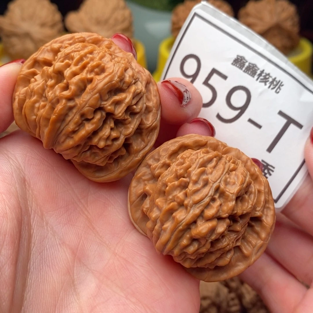 文玩核桃把件汉高楼42