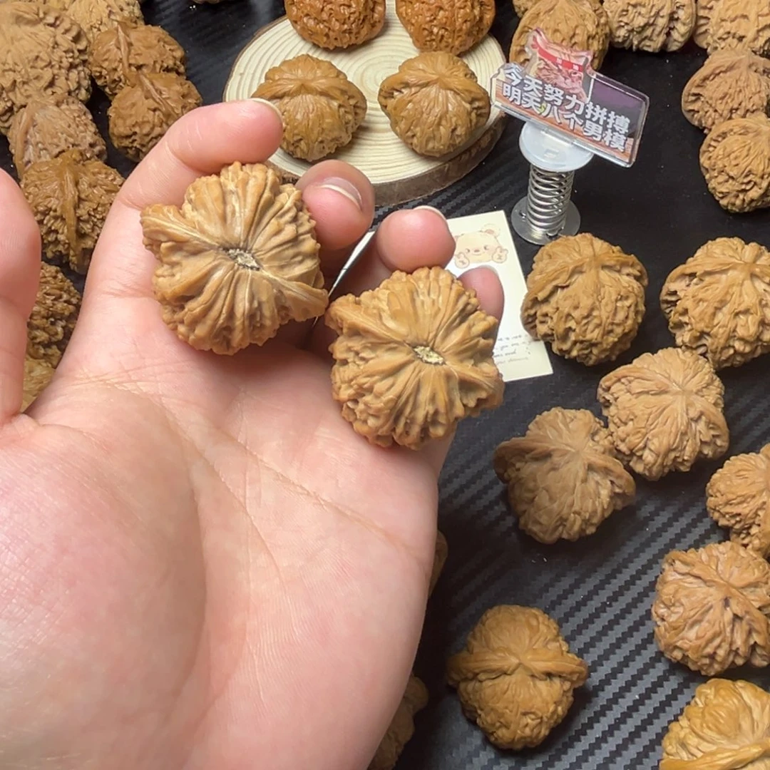 问***寒吊坠文玩核桃磨盘微微正全品