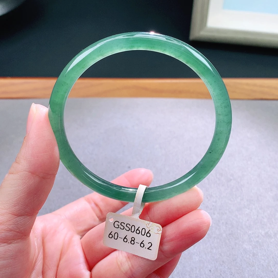 未镶嵌手镯翡翠天然翡翠手镯a货