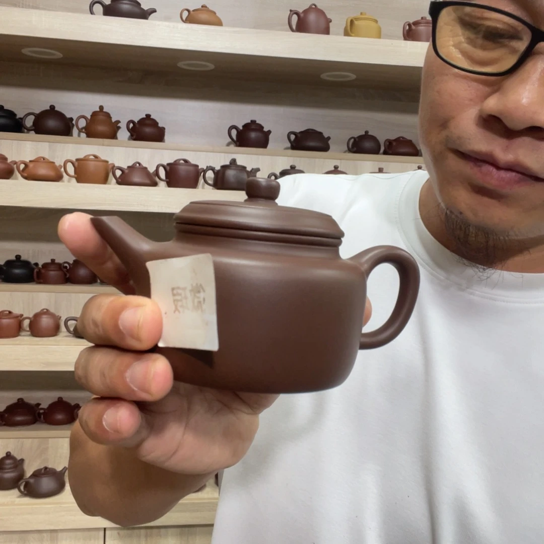 张***某紫砂茶壶紫砂茶具