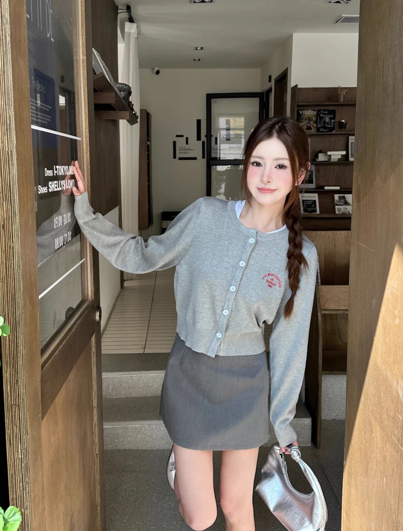 秋季设计感小众灰色内搭针织衫慵懒女外套短款风长袖上衣毛衣开衫