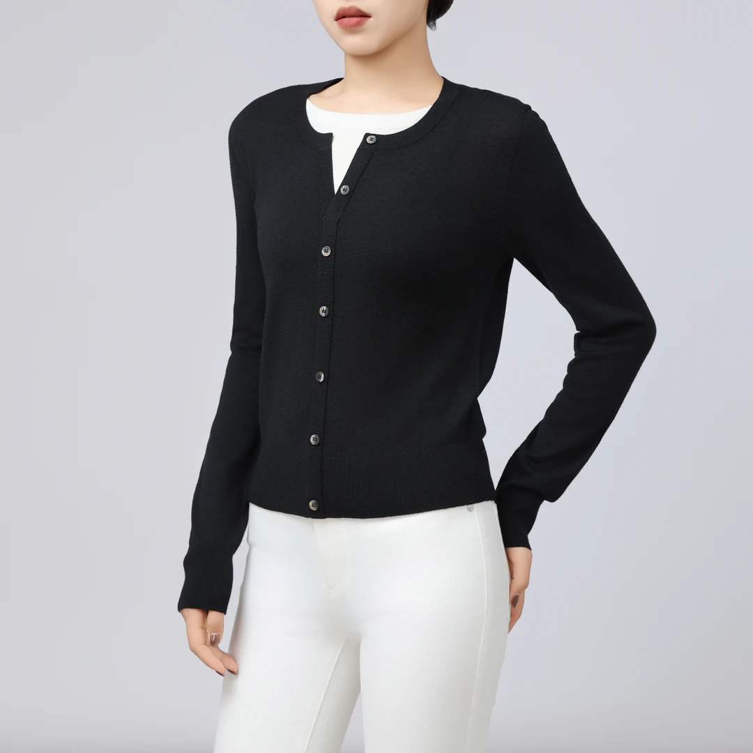 AMASS/阿玛施 新款假两件衬衣修身百搭保暖黑白冬季针织衫5399790