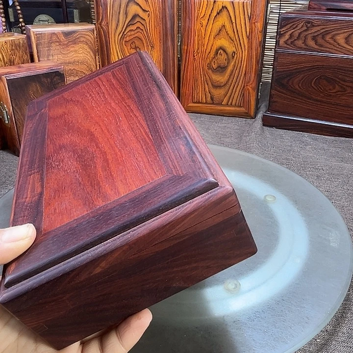 染料紫檀（血檀）大机关盒