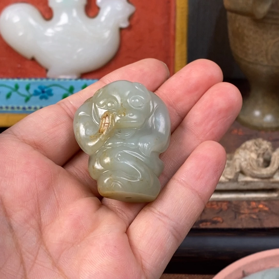 用***，非常精美的脖挂件