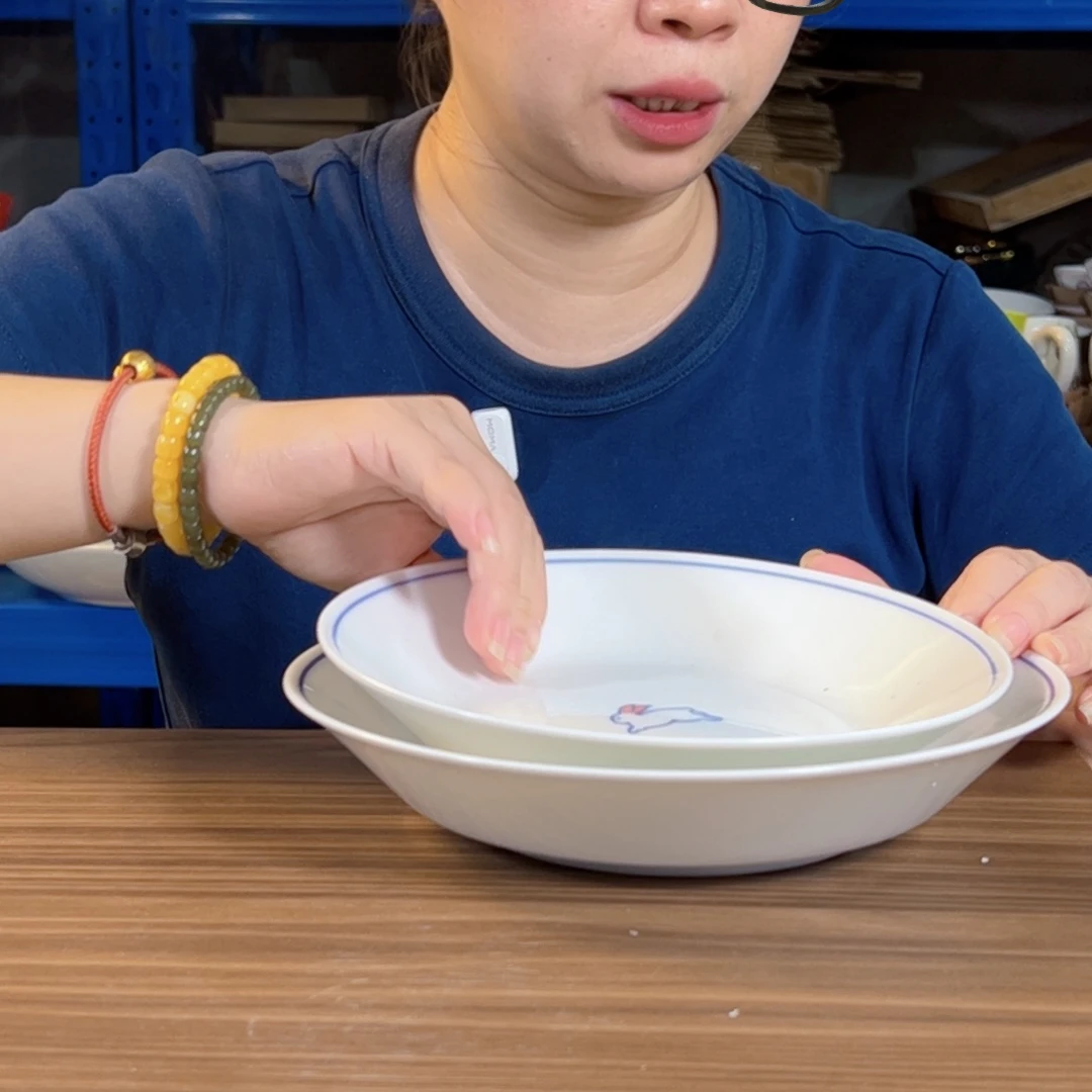 老姊妹家瓷器好漂亮兔子盘两个装