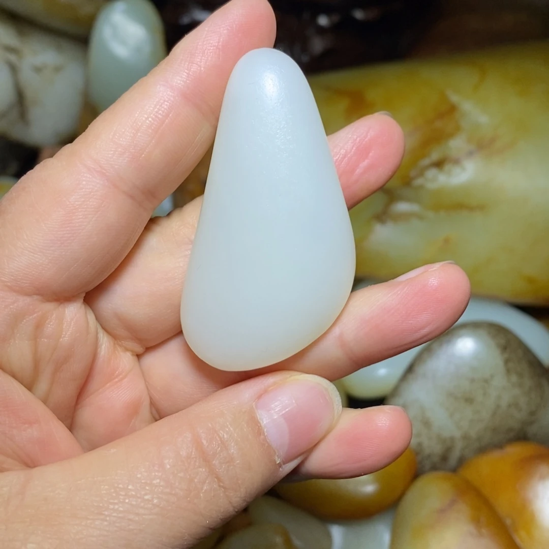 和田玉（糖玉）未镶嵌挂件