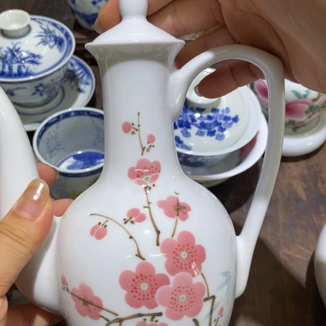 东***人陶瓷艺术品等行业的