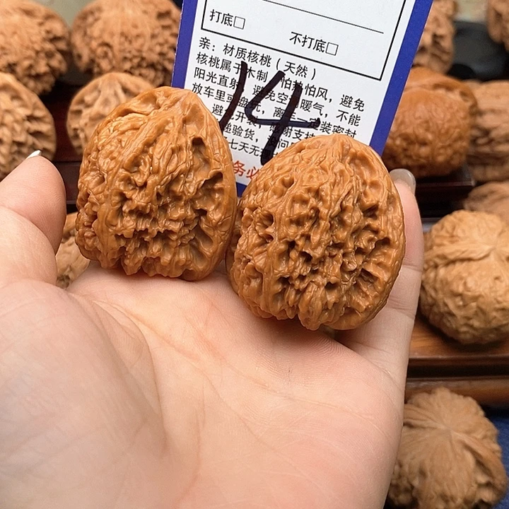 桃核吊坠南疆石狮子头41