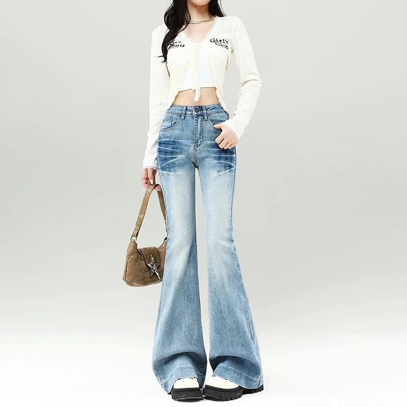 浅蓝色牛仔微喇裤女2025春季新款设计感褶皱高腰喇叭拖地裤
