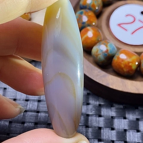 未镶嵌颈饰玛瑙/玉髓好*。