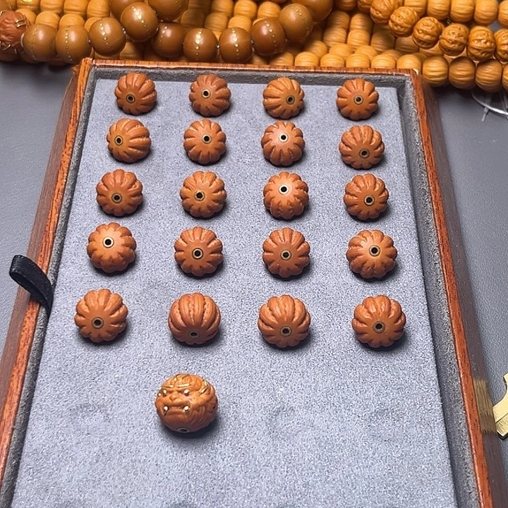 猴头核桃吊坠八凌