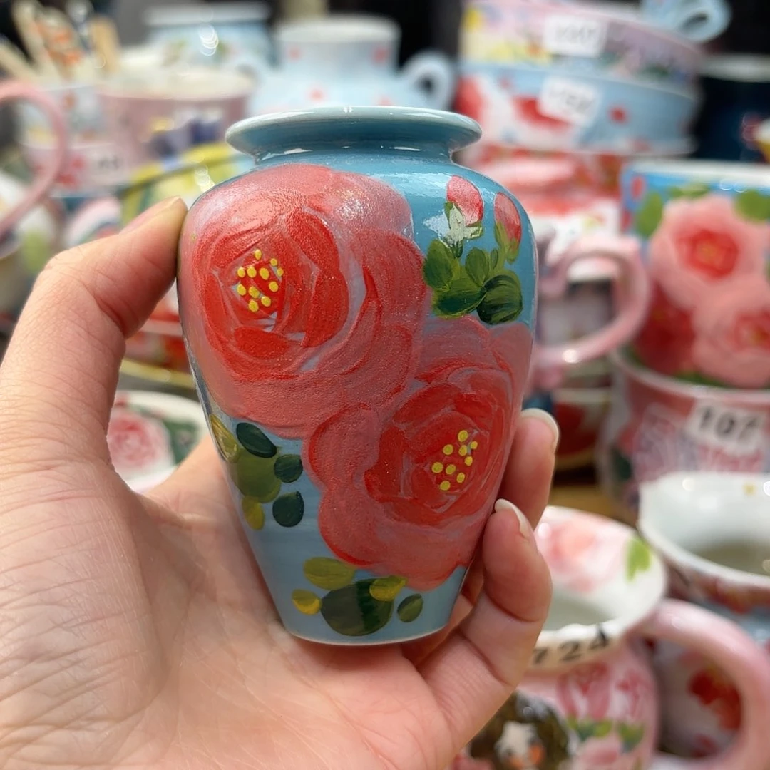 瓷片兔兔盖茨。兔兔