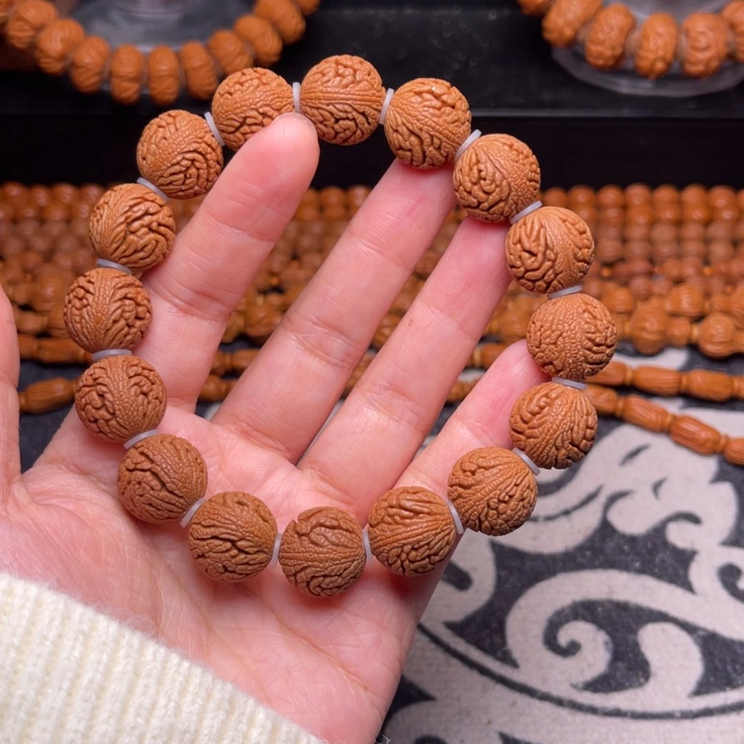 手串桃核龙纹绣球14