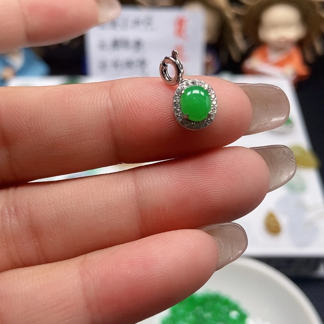 定制翡翠未镶嵌蛋面