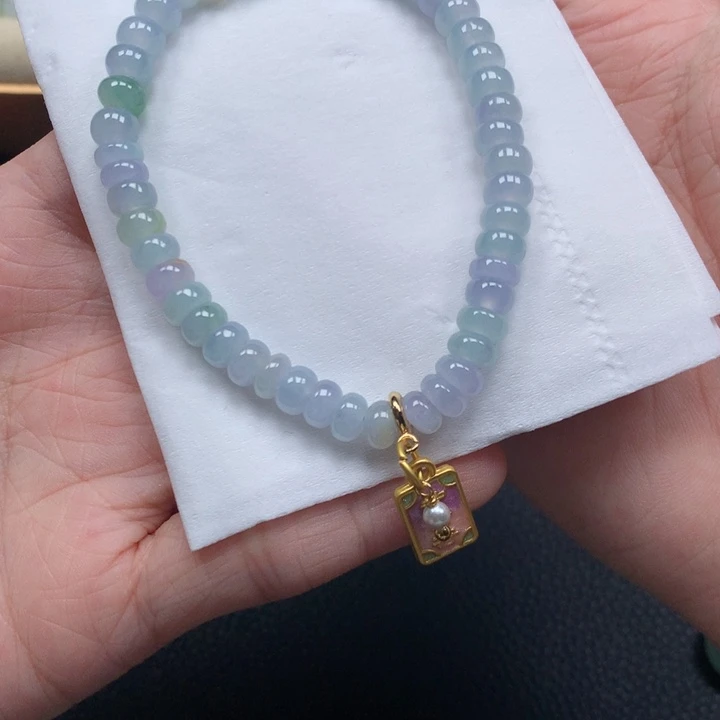 颈饰未镶嵌翡翠闪