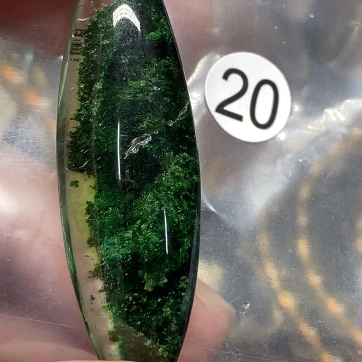 如***花颈饰未镶嵌水晶天然水晶