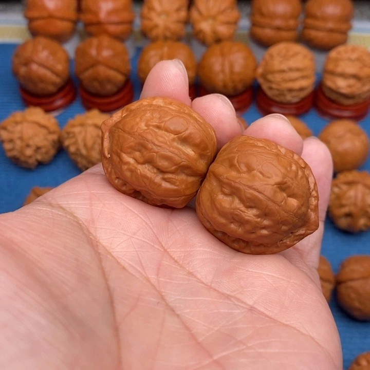 文玩核桃把件粗筋