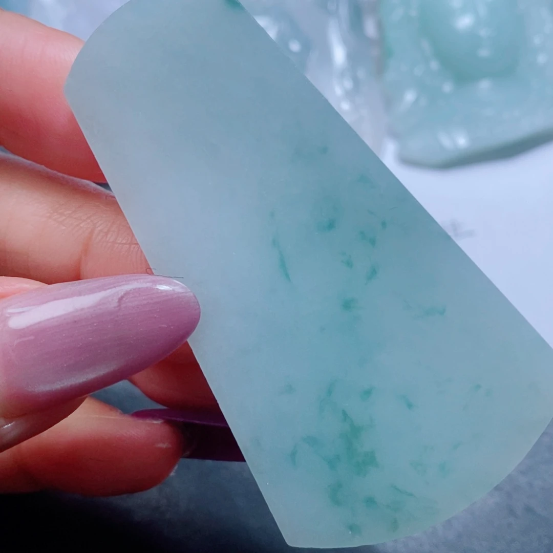 未镶嵌吊坠定制翡翠