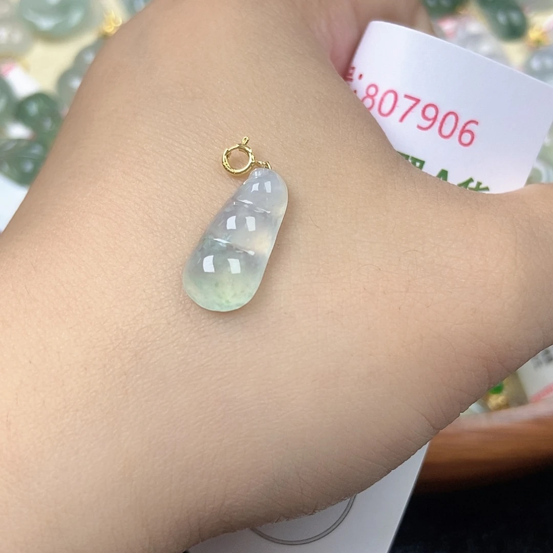 未镶嵌挂件翡翠天然