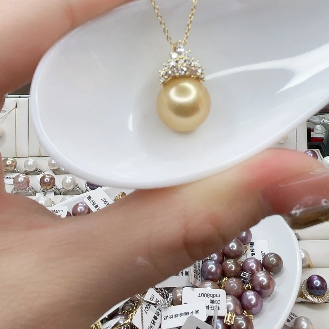 淡水珍珠颈饰合金