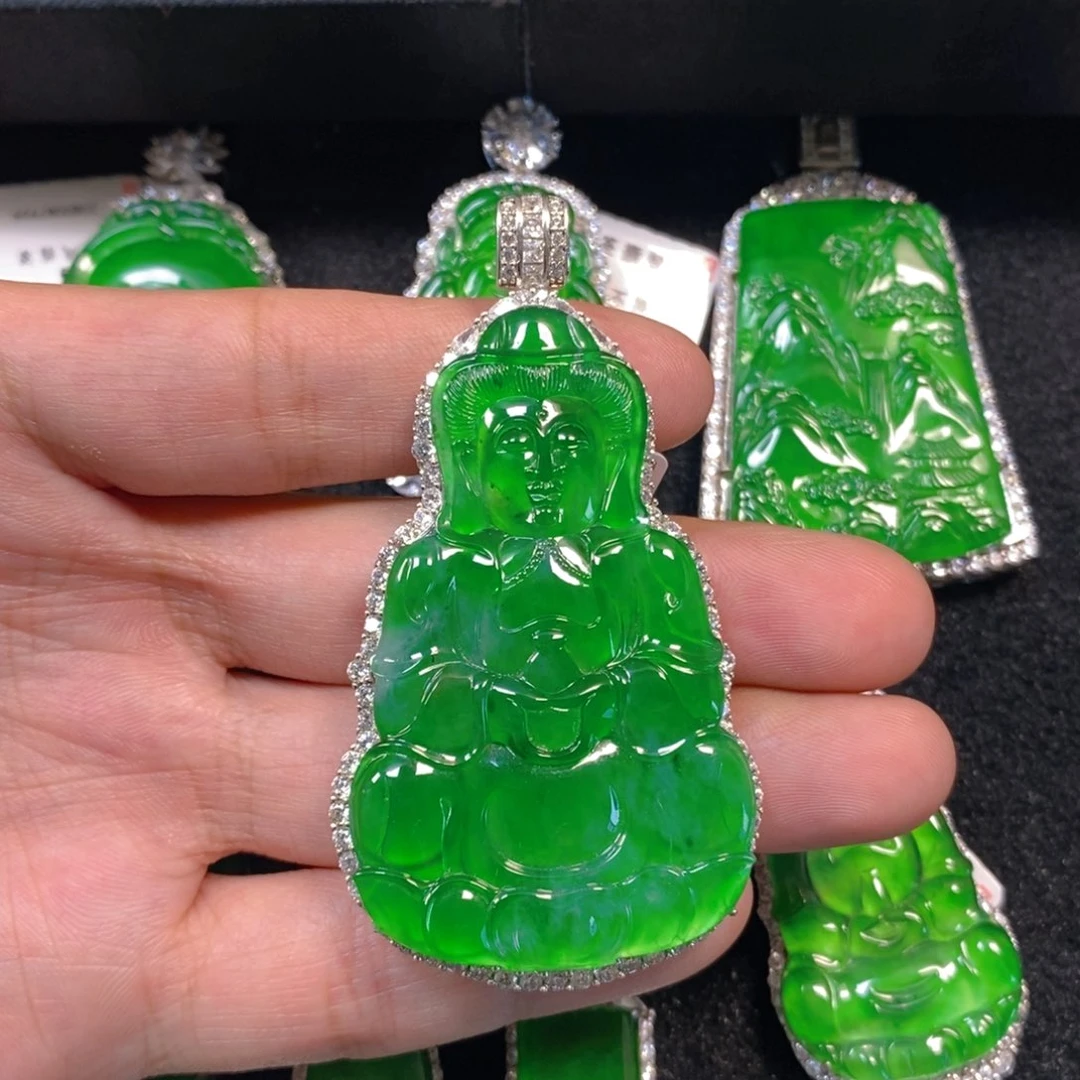 颈饰银S925镶嵌翡翠观音吊坠