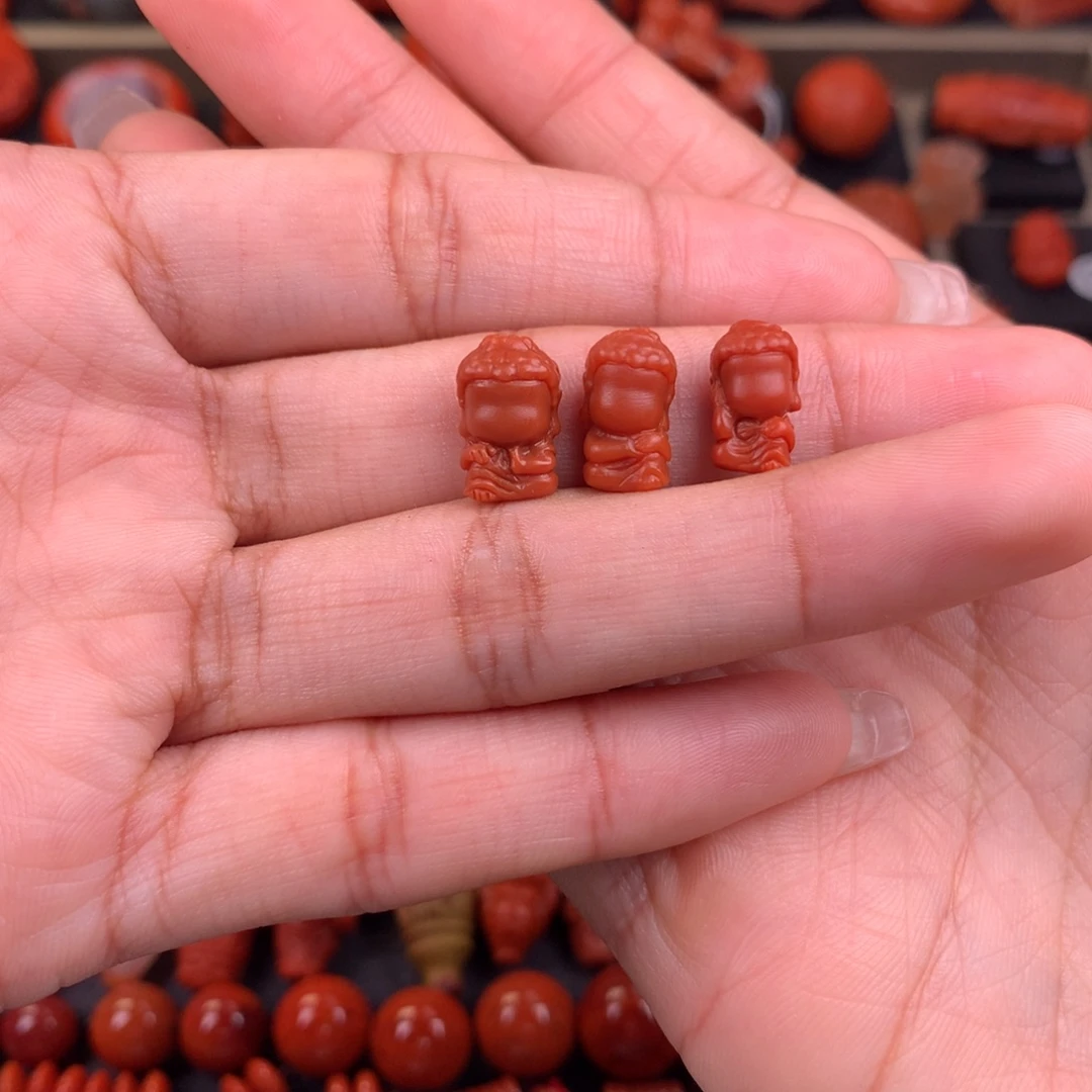 南红玛瑙未镶嵌无相佛