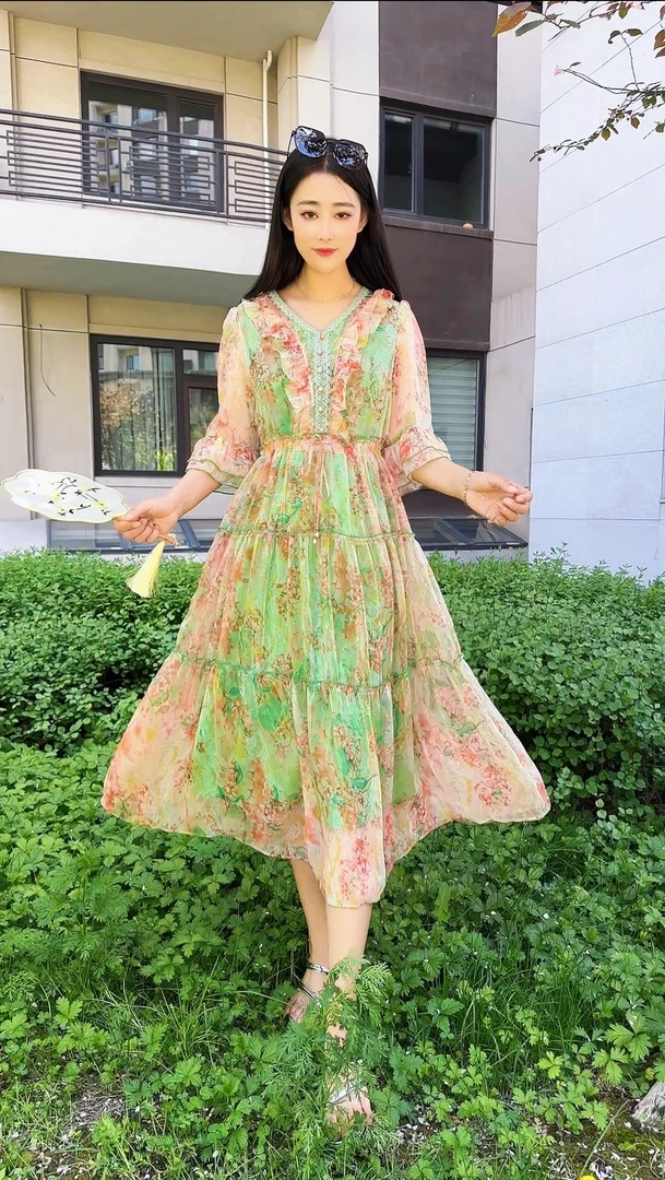 苹果绿鑫E尚绿色夏季大码气质连衣裙