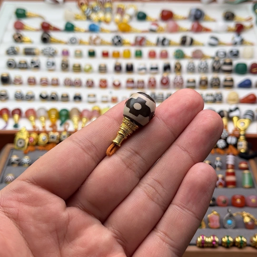 条***狗玛瑙/玉髓未镶嵌单珠