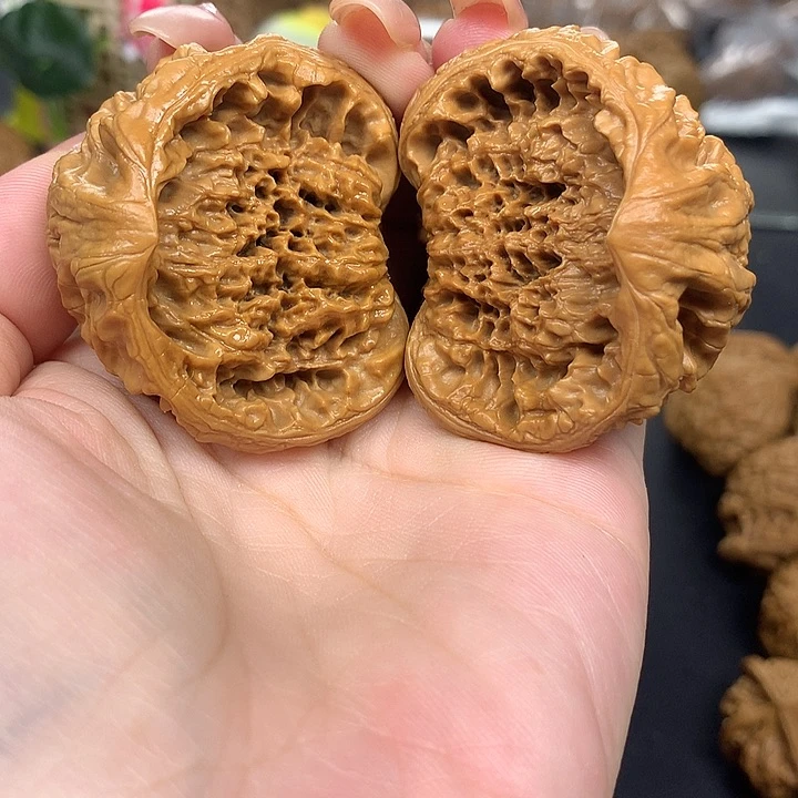 吊坠文玩核桃枫**^46蛇王