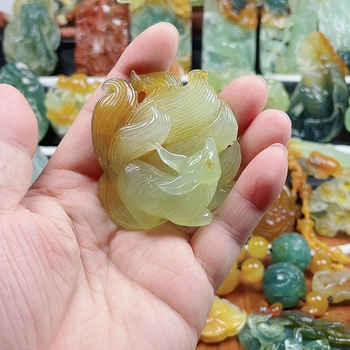 蛇纹石玉未镶嵌挂件