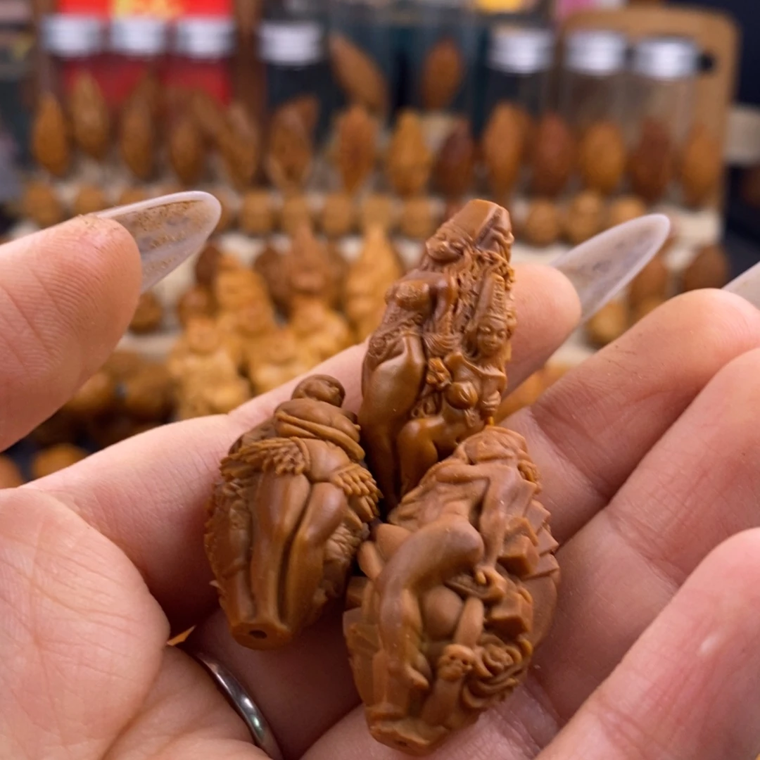 橄榄核吊坠大***色橄榄核福利单子两单起邮