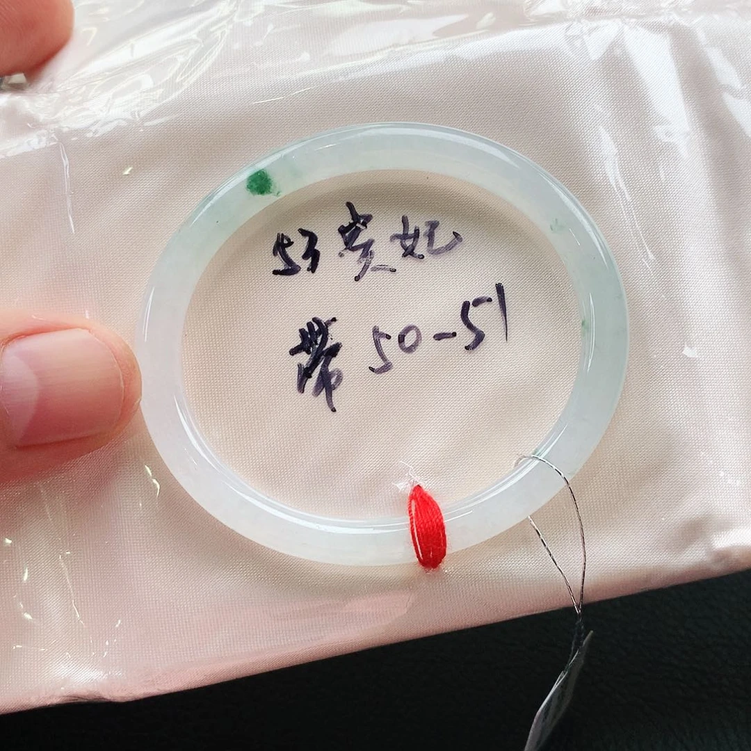 未镶嵌手镯翡翠天然翡翠手镯