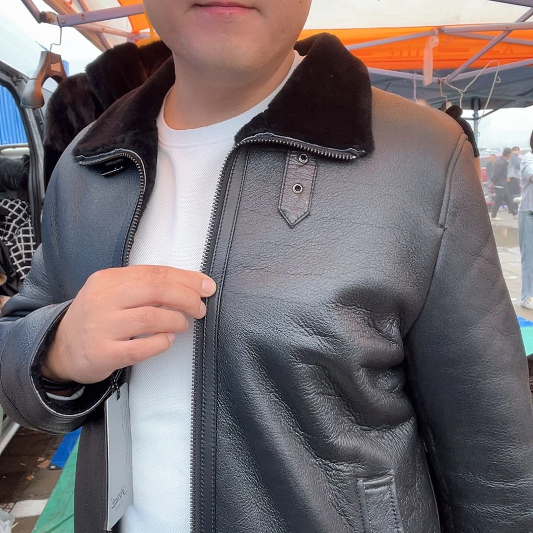 翻领皮毛一体黑色
