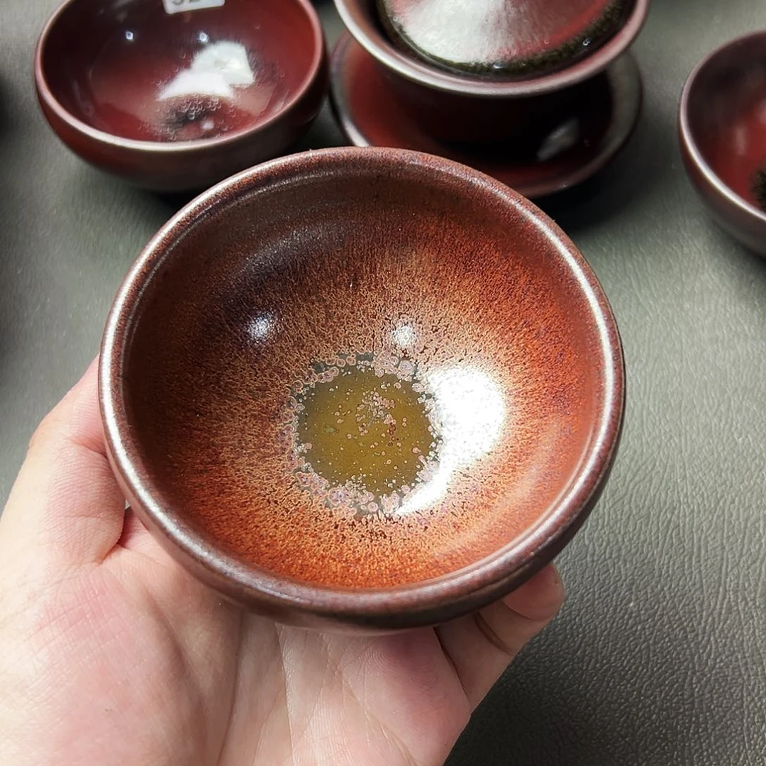 茶盏我想和她好好聊聊呢可是