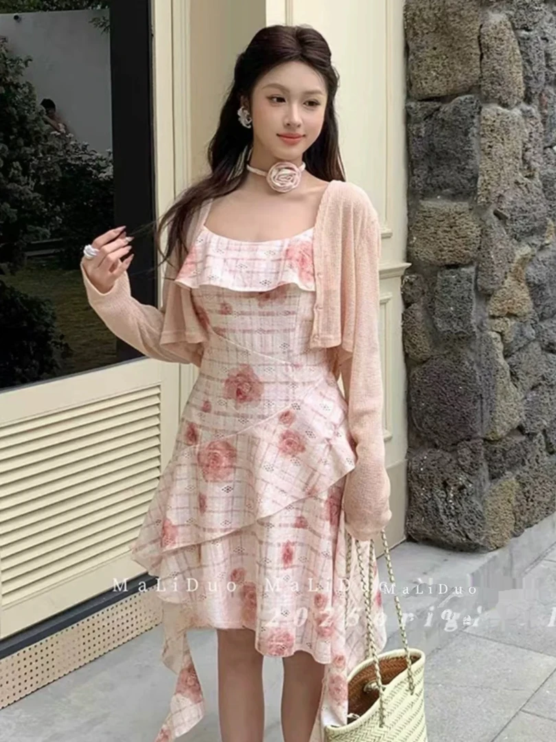 法式V领针织连衣裙